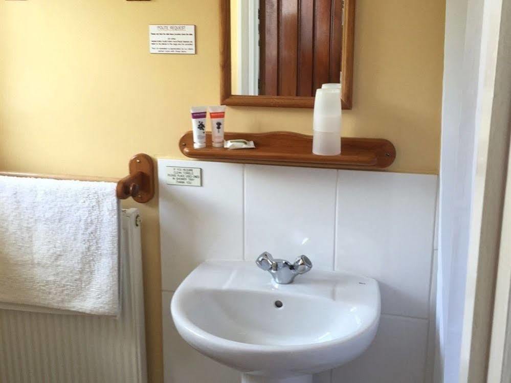Kenmore Guest House Rustington Extérieur photo